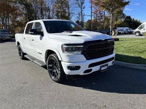2022 RAM 1500 Laramie Crew Cab 4x4 57' Box