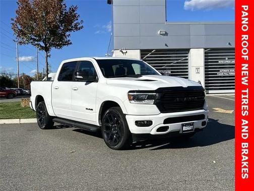 2022 RAM 1500 Laramie Crew Cab 4x4 57' Box