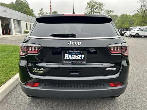 2022 Jeep Compass Latitude Lux 4x4