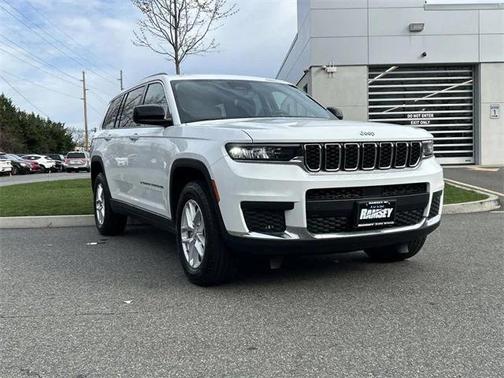2022 Jeep Grand Cherokee L Laredo 4x4