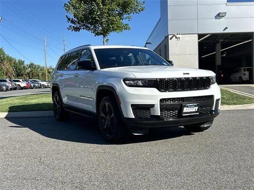 2023 Jeep Grand Cherokee L Altitude X 4x4