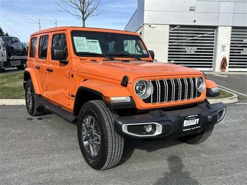 2025 Jeep Wrangler 4-Door Sahara 4x4