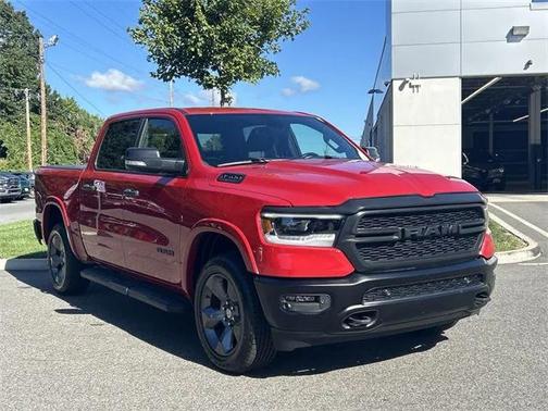 2022 RAM 1500 Big Horn Crew Cab 4x4 57' Box