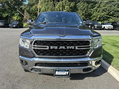 2022 RAM 1500 Big Horn Quad Cab 4x4 64' Box