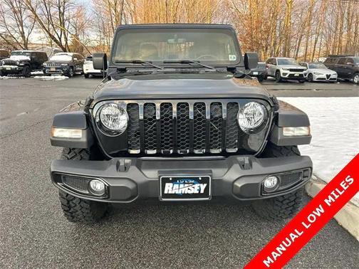 2021 Jeep Gladiator Willys 4x4