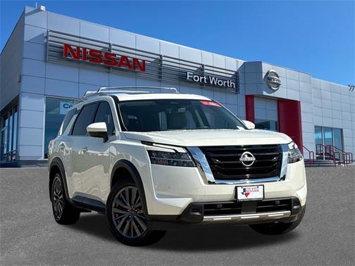 2023 Nissan Pathfinder SL