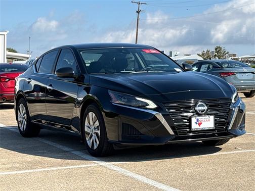 2025 Nissan Altima S