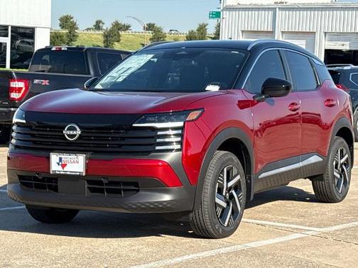 2t Red Blk Roof 2026 Nissan Kicks SV