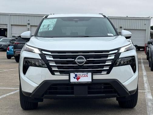 Everest White P 2026 Nissan Rogue SV