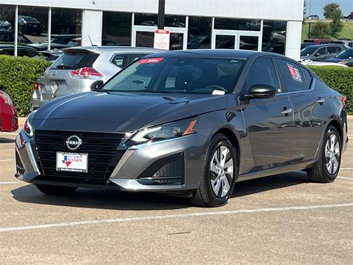 2025 Nissan Altima S
