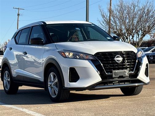 2023 Nissan Kicks S