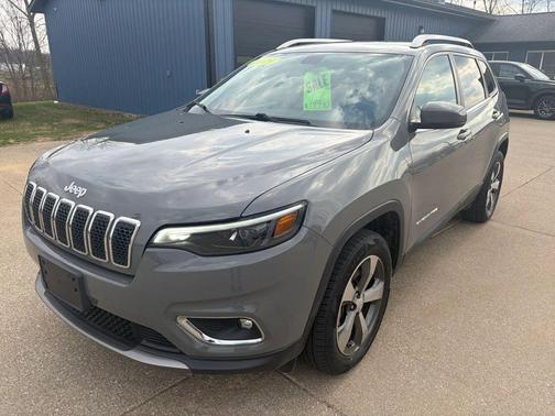 Sting-Gray Clearcoat 2019 Jeep Cherokee Limited