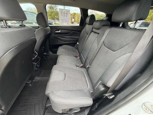 2019 Hyundai SANTA FE SE 2.4