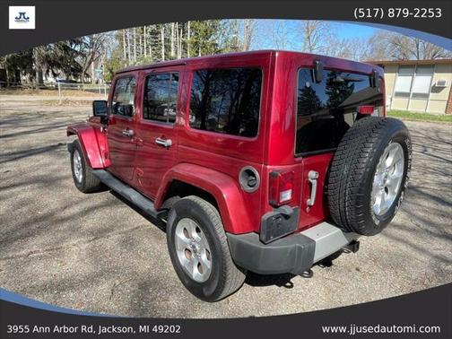 2013 Jeep Wrangler Unlimited Sahara
