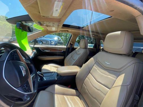 2018 Cadillac XT5 Platinum