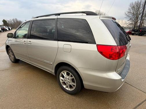 2006 Toyota Sienna XLE Limited
