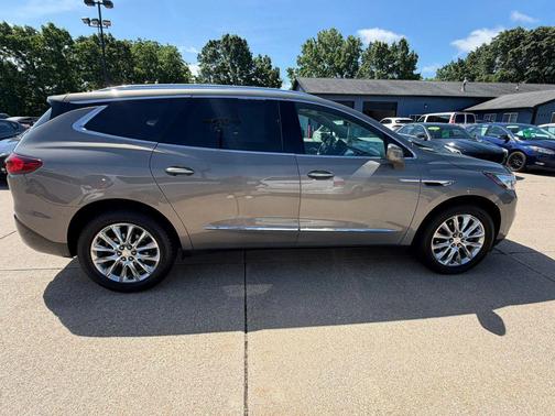 Havana Metallic 2018 Buick Enclave Premium