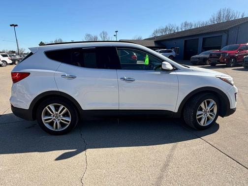 2016 Hyundai Santa Fe Sport 2.0L Turbo