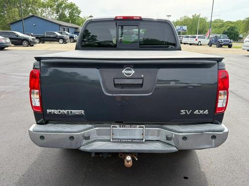 Black 2015 Nissan Frontier SV