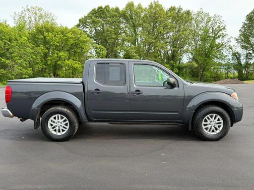 Black 2015 Nissan Frontier SV