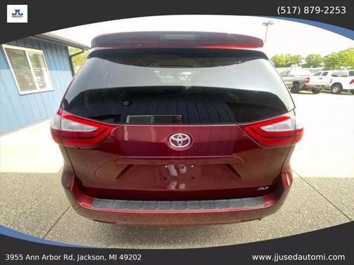 2016 Toyota Sienna XLE Premium