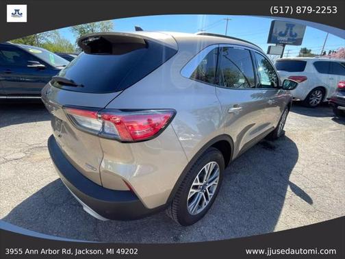 2021 Ford Escape SEL