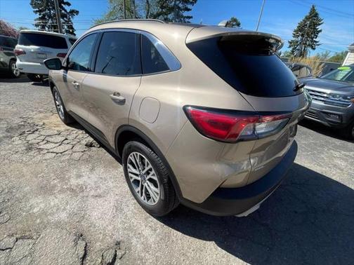 2021 Ford Escape SEL