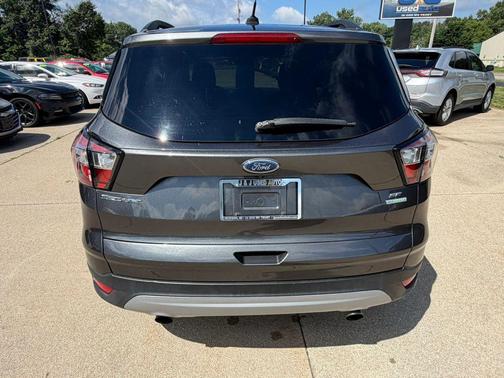 Magnetic Metallic 2018 Ford Escape SE