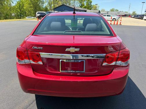 Red 2013 Chevrolet Cruze 1LT