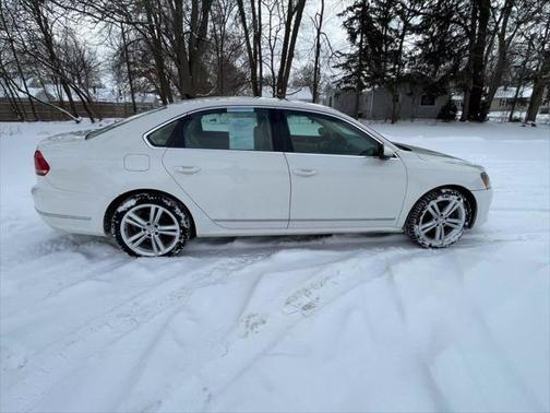 2012 Volkswagen Passat 2.0 TDI SEL Premium