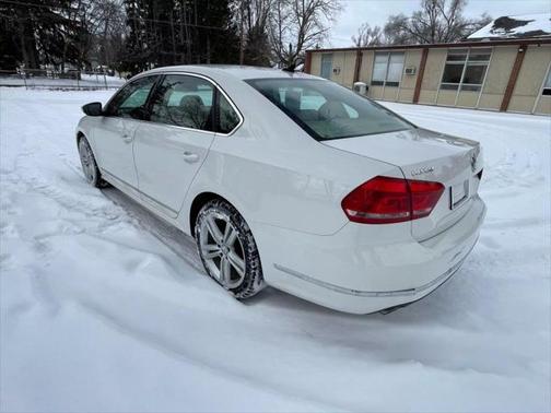 2012 Volkswagen Passat 2.0 TDI SEL Premium