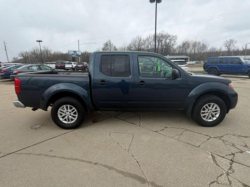 2016 Nissan Frontier SV