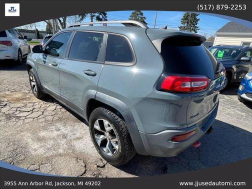 2014 Jeep Cherokee Sport