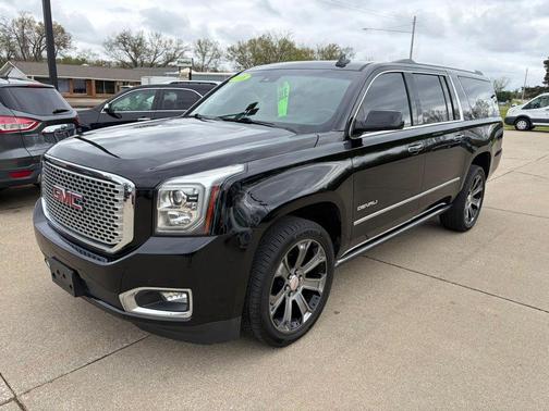 Onyx Black 2016 GMC Yukon XL Denali