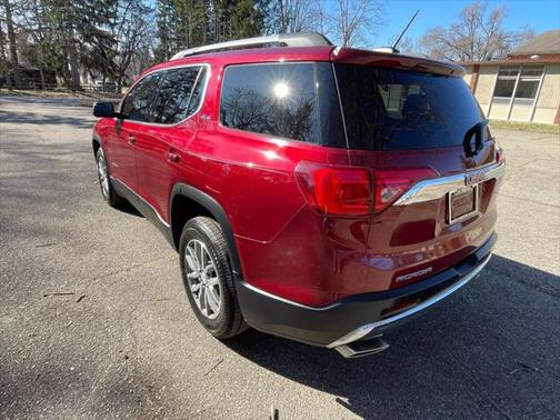 2017 GMC Acadia SLE-2