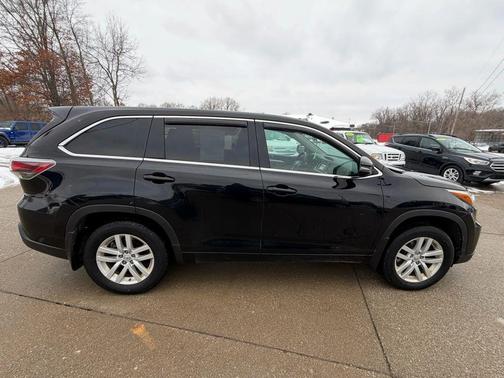 2015 Toyota Highlander LE