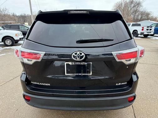 2015 Toyota Highlander LE
