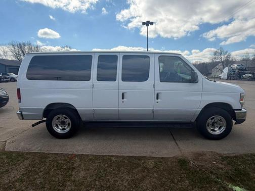 2008 Ford E150 Base