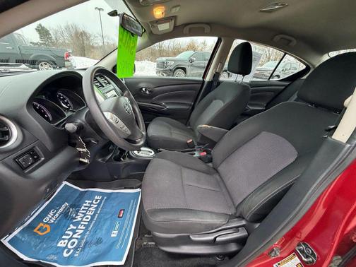 2019 Nissan Versa 1.6 SV