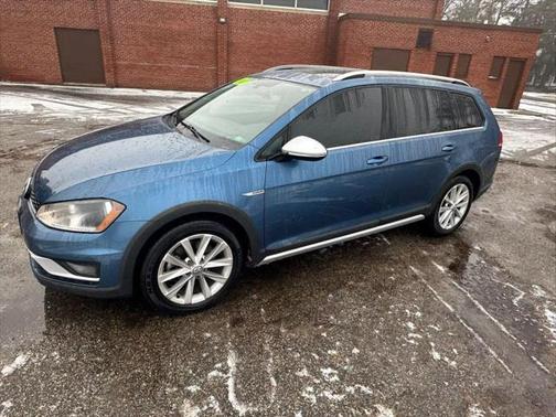 2017 Volkswagen Golf Alltrack TSI SE
