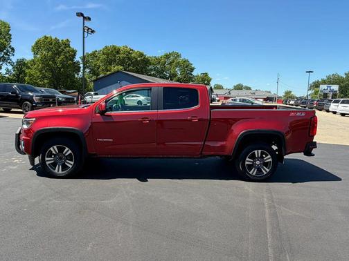 Red 2015 Chevrolet Colorado LT