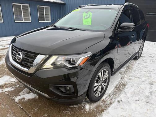 2019 Nissan Pathfinder SV