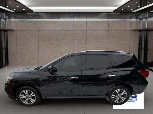 2019 Nissan Pathfinder SV