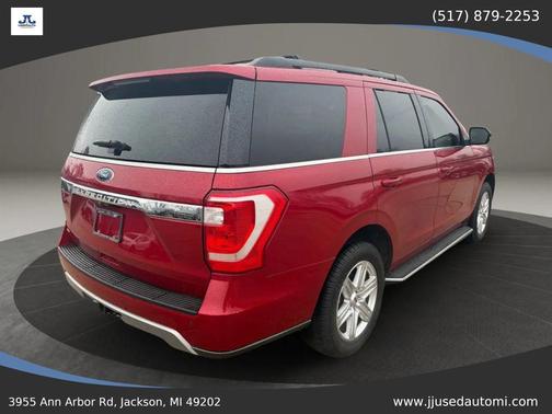 2020 Ford Expedition XLT Sport Utility 4D