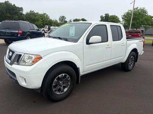 Glacier White 2016 Nissan Frontier PRO-4X