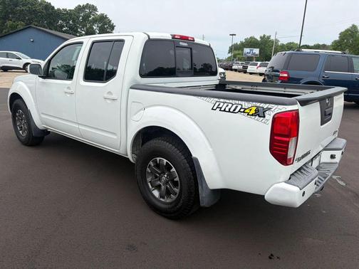 Glacier White 2016 Nissan Frontier PRO-4X