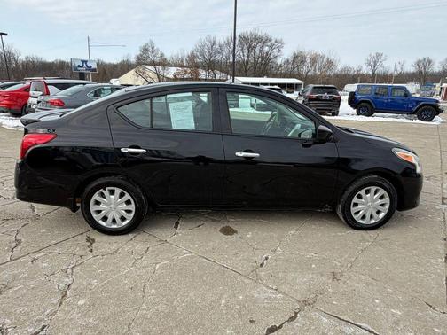2015 Nissan Versa 1.6 SV