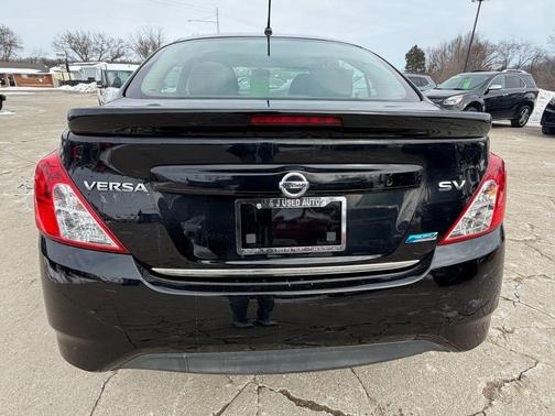 2015 Nissan Versa 1.6 SV
