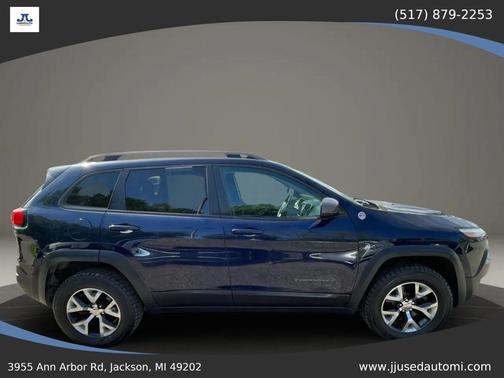 2016 Jeep Cherokee Sport