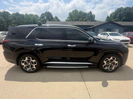Becketts Black 2021 Hyundai PALISADE Calligraphy
